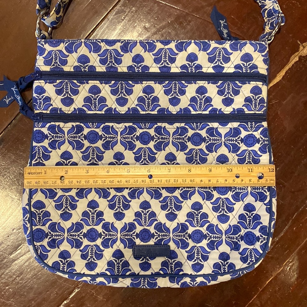 NWOT Vera Bradley Crossbody (Discolored Strap) - Picture 3 of 16